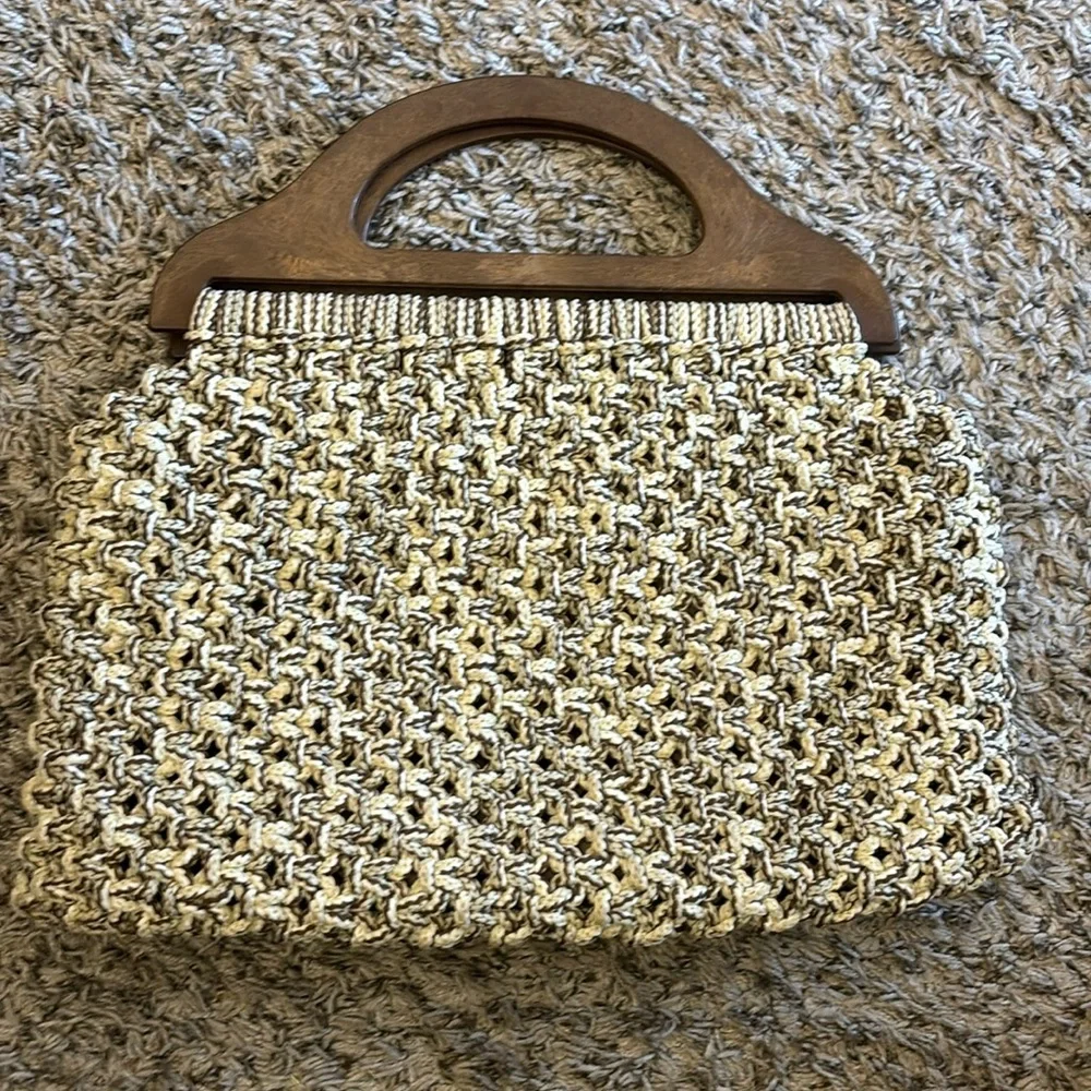 Vintage Boho Crocheted‎ Weaved Wooden Handle Bag Purse Tote Cream Brown